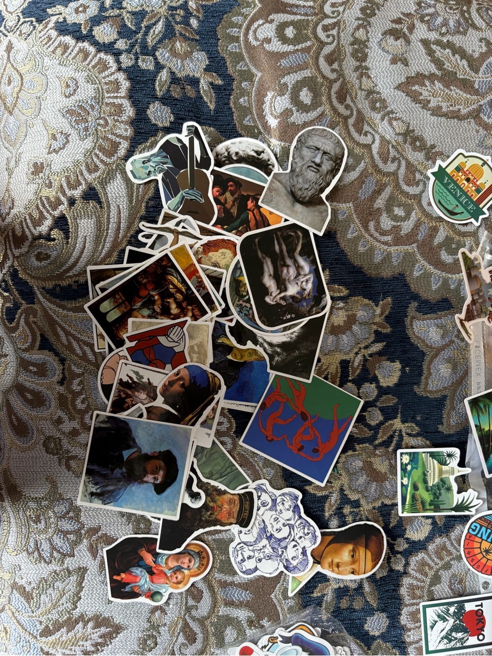 Multiple stickers - Picture 8 of 10